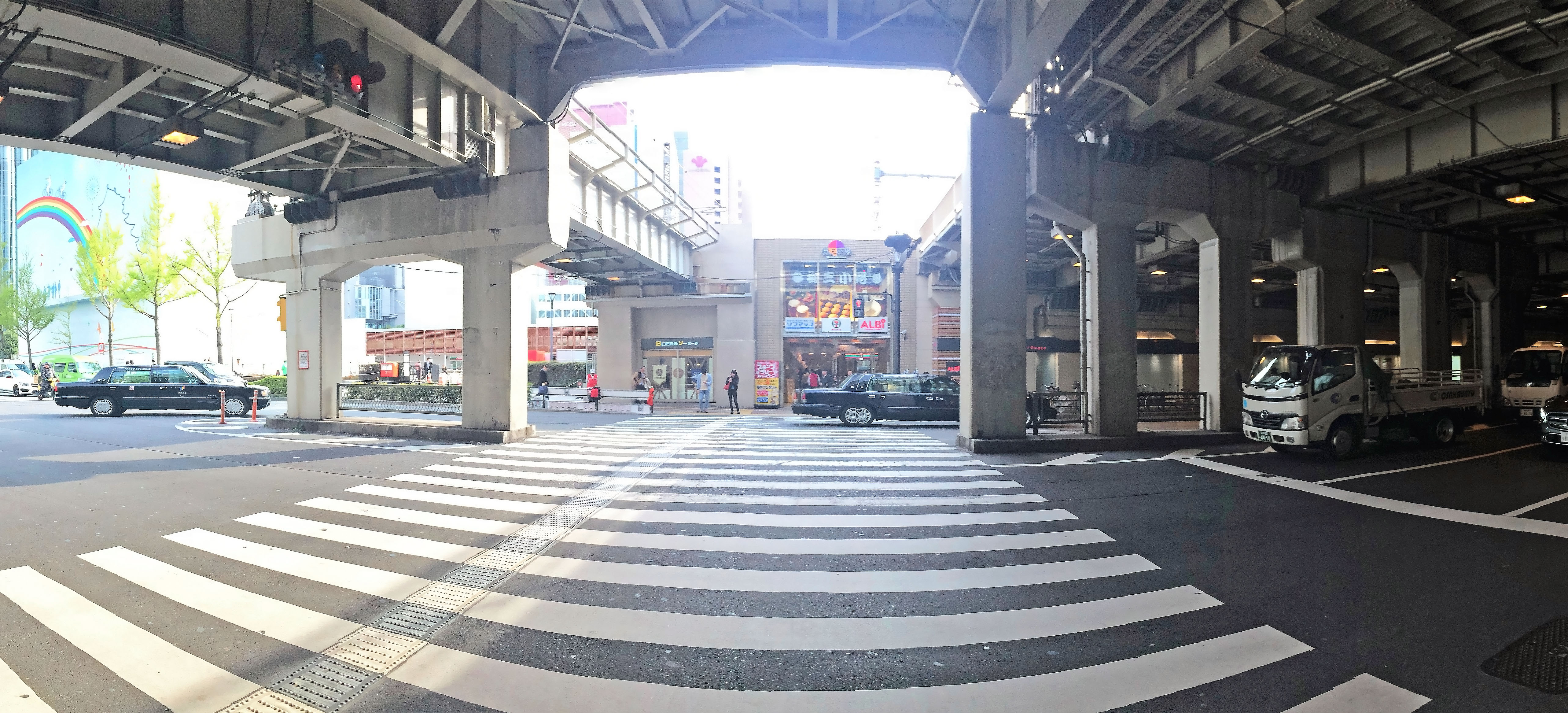 Access to Sakurabashi gate AlBi bus stop